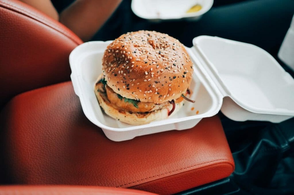 Eating food while driving could me you face a distracted driver accident lawyer in Illinois if you cause an accident.