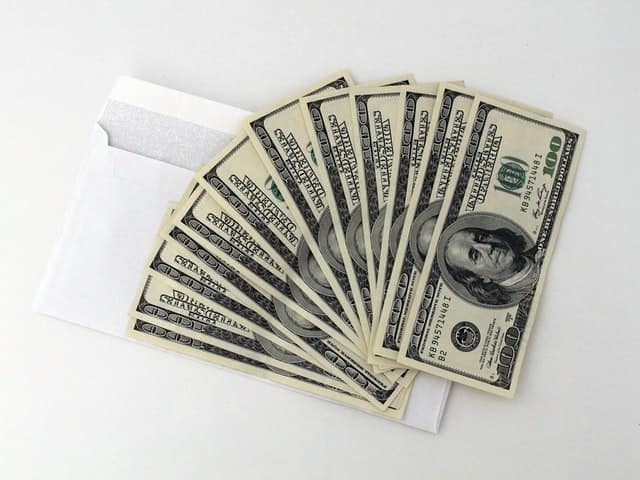 These $100 bills may answer how much is a car accident settlement worth
